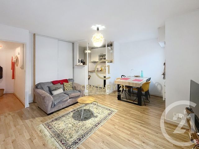 Appartement F2 à vendre - 2 pièces - 41.1 m2 - RENNES - 35 - BRETAGNE - Century 21 Reine Immobilier
