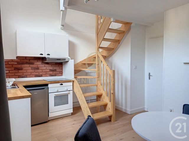 Appartement T1 à louer - 1 pièce - 18.94 m2 - RENNES - 35 - BRETAGNE - Century 21 Reine Immobilier