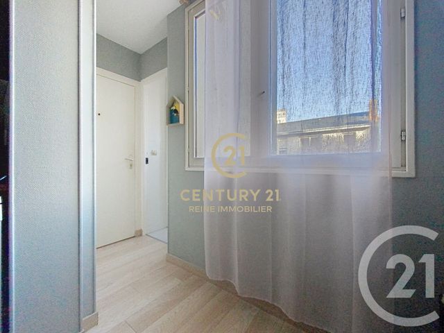 Appartement à vendre - 2 pièces - 34.7 m2 - RENNES - 35 - BRETAGNE - Century 21 Reine Immobilier