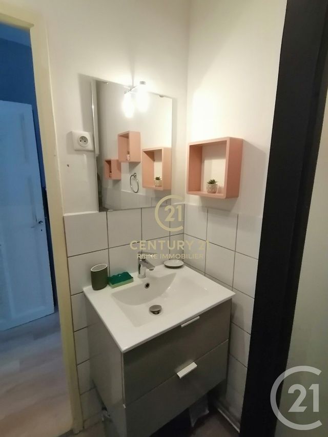 Appartement à vendre - 2 pièces - 34.7 m2 - RENNES - 35 - BRETAGNE - Century 21 Reine Immobilier