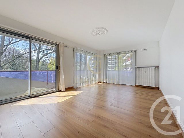 Appartement T3 à louer - 3 pièces - 64.49 m2 - RENNES - 35 - BRETAGNE - Century 21 Reine Immobilier