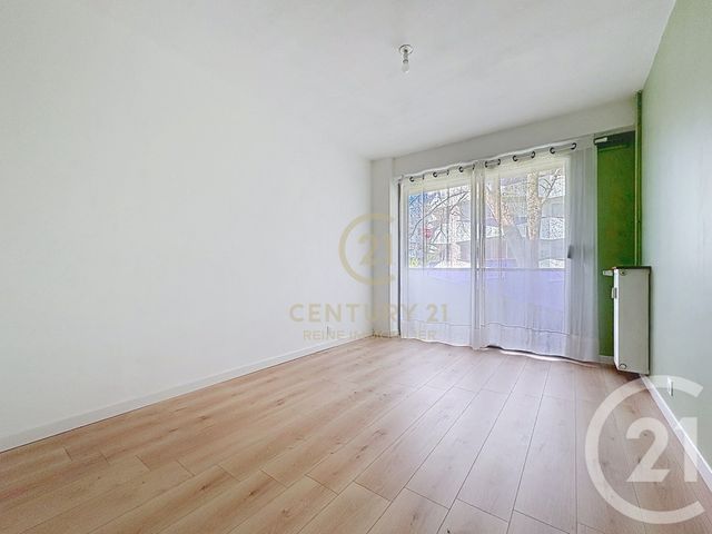 Appartement T3 à louer - 3 pièces - 64.49 m2 - RENNES - 35 - BRETAGNE - Century 21 Reine Immobilier