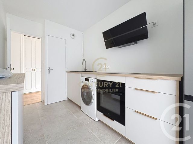 Appartement T3 à louer - 3 pièces - 64.49 m2 - RENNES - 35 - BRETAGNE - Century 21 Reine Immobilier