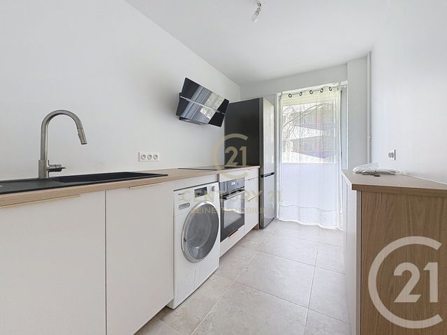 Appartement T3 à louer - 3 pièces - 64.49 m2 - RENNES - 35 - BRETAGNE - Century 21 Reine Immobilier