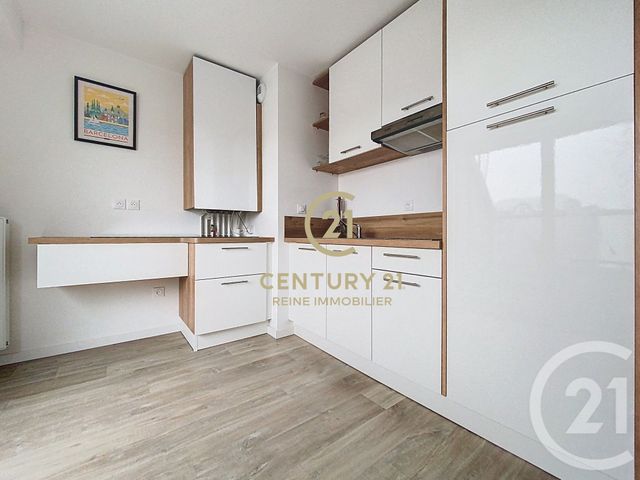 Appartement F2 bis à vendre - 2 pièces - 42.01 m2 - RENNES - 35 - BRETAGNE - Century 21 Reine Immobilier