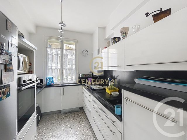 Appartement T3 à vendre - 3 pièces - 62.09 m2 - RENNES - 35 - BRETAGNE - Century 21 Reine Immobilier