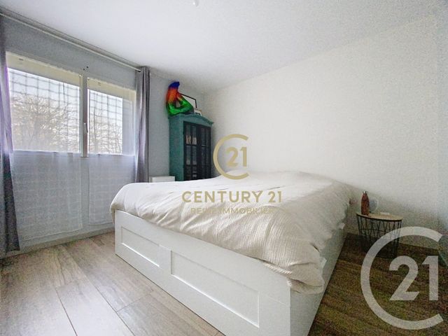 maison à vendre - 5 pièces - 133.0 m2 - GUICHEN - 35 - BRETAGNE - Century 21 Reine Immobilier