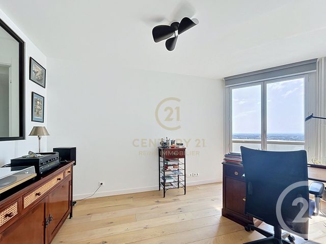 Appartement F5 à vendre - 5 pièces - 107.6 m2 - RENNES - 35 - BRETAGNE - Century 21 Reine Immobilier
