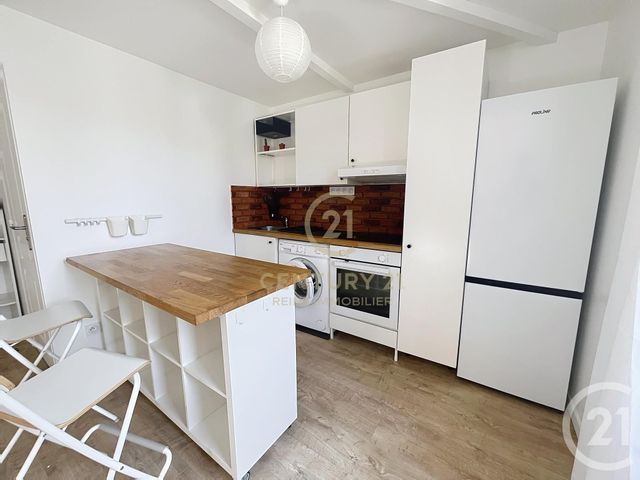 Appartement T1 à louer - 1 pièce - 22.34 m2 - RENNES - 35 - BRETAGNE - Century 21 Reine Immobilier