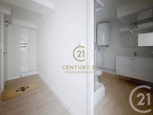 Appartement T1 à louer - 1 pièce - 34.28 m2 - RENNES - 35 - BRETAGNE - Century 21 Reine Immobilier