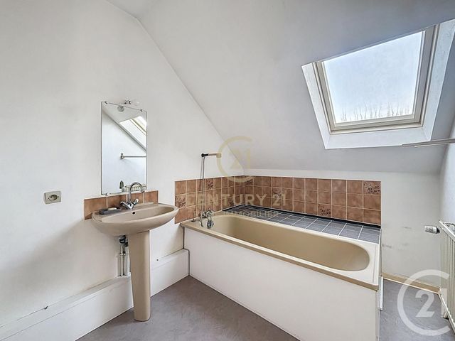 Appartement T2 à vendre - 2 pièces - 45.0 m2 - RENNES - 35 - BRETAGNE - Century 21 Reine Immobilier