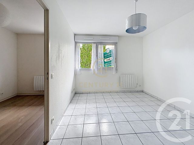 Appartement T2 à louer - 2 pièces - 29.97 m2 - RENNES - 35 - BRETAGNE - Century 21 Reine Immobilier
