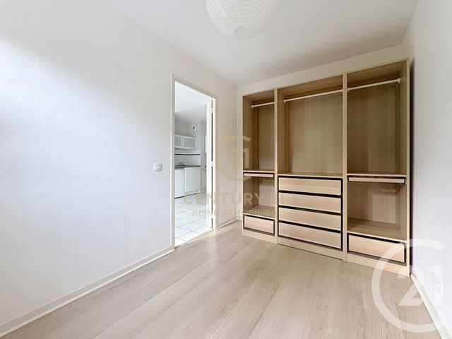 Appartement T2 à louer - 2 pièces - 29.97 m2 - RENNES - 35 - BRETAGNE - Century 21 Reine Immobilier