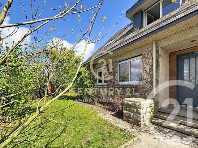 maison à vendre - 10 pièces - 170.7 m2 - PACE - 35 - BRETAGNE - Century 21 Reine Immobilier