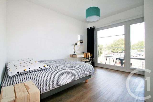 Appartement F5 à louer - 5 pièces - 87.8 m2 - RENNES - 35 - BRETAGNE - Century 21 Reine Immobilier