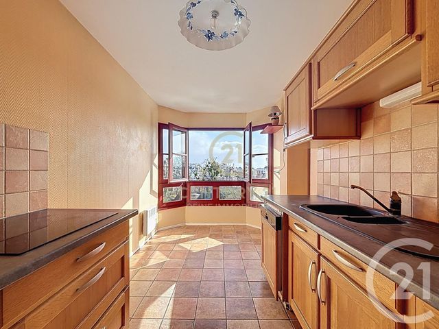 Appartement T3 à vendre - 3 pièces - 71.3 m2 - RENNES - 35 - BRETAGNE - Century 21 Reine Immobilier