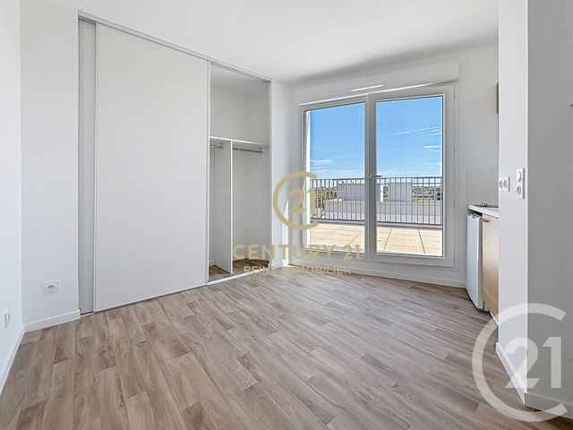 Appartement Studio à louer - 1 pièce - 20.63 m2 - RENNES - 35 - BRETAGNE - Century 21 Reine Immobilier