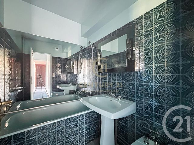 Appartement T3 à vendre - 3 pièces - 62.84 m2 - RENNES - 35 - BRETAGNE - Century 21 Reine Immobilier