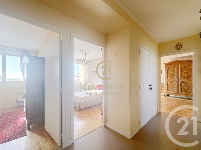 Appartement T4 à vendre - 4 pièces - 63.18 m2 - RENNES - 35 - BRETAGNE - Century 21 Reine Immobilier