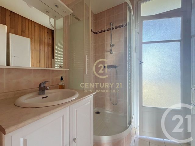 Appartement T4 à vendre - 4 pièces - 63.18 m2 - RENNES - 35 - BRETAGNE - Century 21 Reine Immobilier