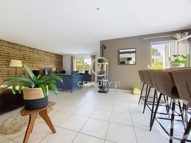 maison à vendre - 7 pièces - 191.0 m2 - CHAVAGNE - 35 - BRETAGNE - Century 21 Reine Immobilier