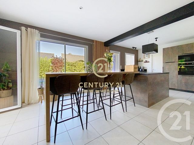 maison à vendre - 7 pièces - 191.0 m2 - CHAVAGNE - 35 - BRETAGNE - Century 21 Reine Immobilier