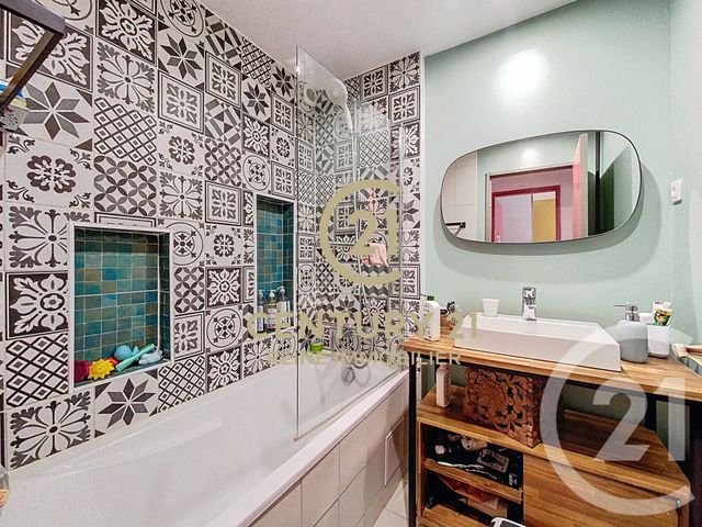 Appartement F4 à vendre - 4 pièces - 87.0 m2 - RENNES - 35 - BRETAGNE - Century 21 Reine Immobilier