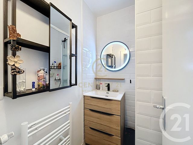 Appartement T3 à vendre - 3 pièces - 70.01 m2 - RENNES - 35 - BRETAGNE - Century 21 Reine Immobilier