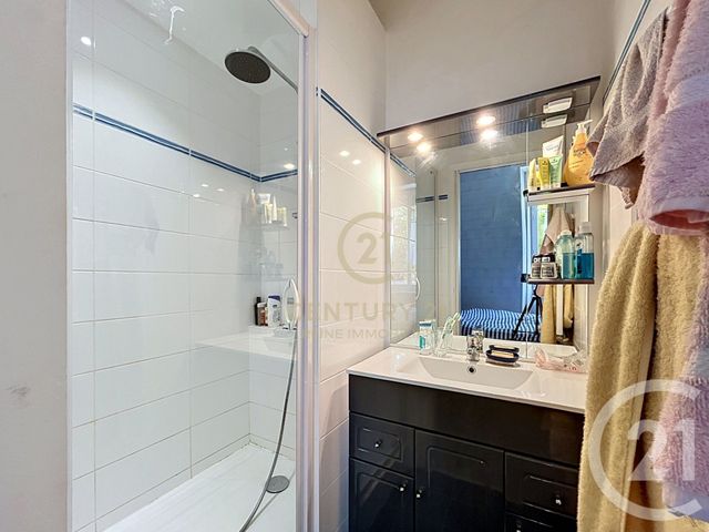 Appartement T2 à vendre - 2 pièces - 33.98 m2 - RENNES - 35 - BRETAGNE - Century 21 Reine Immobilier