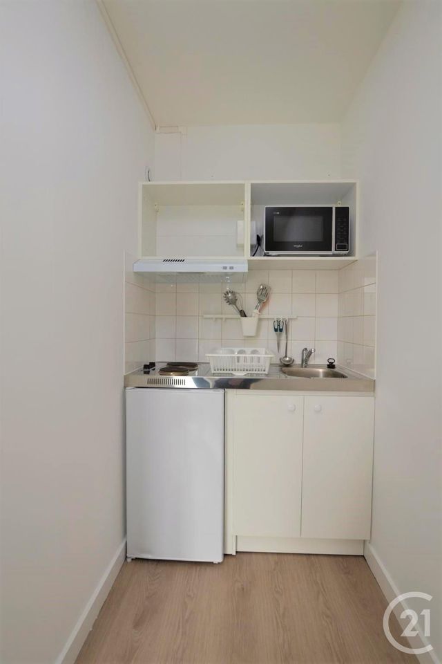 Appartement Studio à louer - 1 pièce - 18.3 m2 - RENNES - 35 - BRETAGNE - Century 21 Reine Immobilier