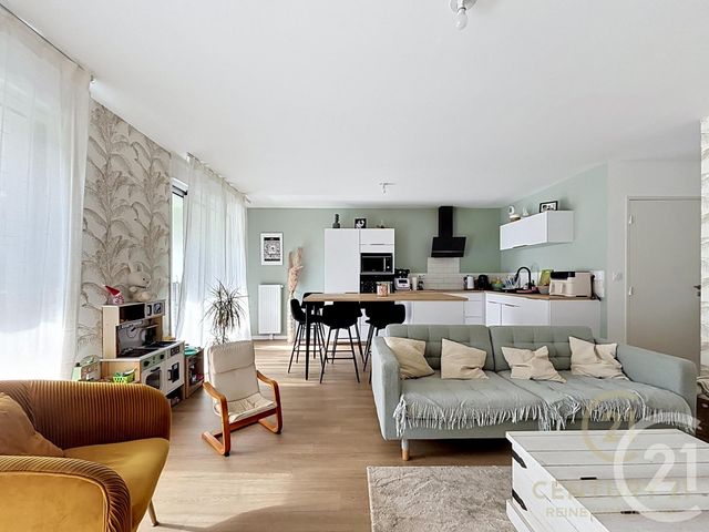 Appartement T4 à vendre - 4 pièces - 90.32 m2 - RENNES - 35 - BRETAGNE - Century 21 Reine Immobilier
