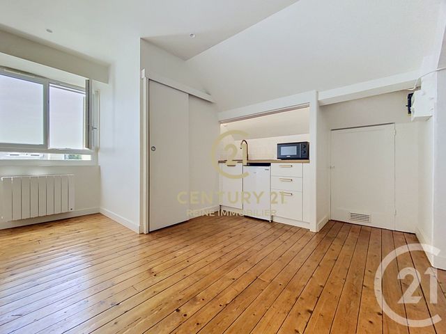 Appartement F1 à vendre - 1 pièce - 14.17 m2 - RENNES - 35 - BRETAGNE - Century 21 Reine Immobilier