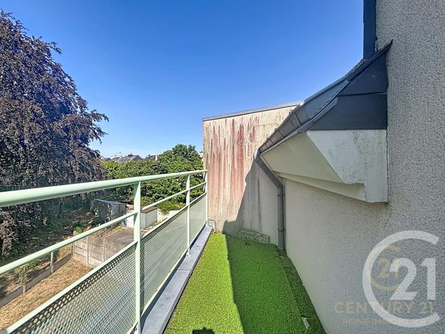 Appartement T2 à vendre - 2 pièces - 42.0 m2 - RENNES - 35 - BRETAGNE - Century 21 Reine Immobilier