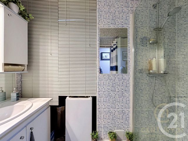 Appartement T4 à vendre - 4 pièces - 77.37 m2 - RENNES - 35 - BRETAGNE - Century 21 Reine Immobilier