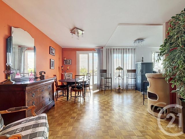 Appartement T4 à vendre - 4 pièces - 77.37 m2 - RENNES - 35 - BRETAGNE - Century 21 Reine Immobilier