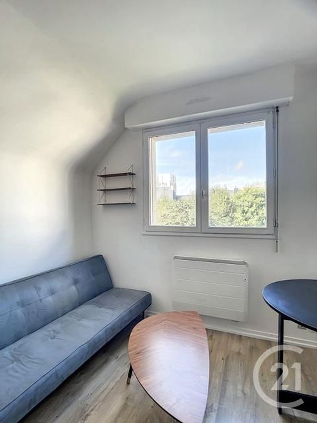 Appartement T2 à louer - 2 pièces - 26.58 m2 - RENNES - 35 - BRETAGNE - Century 21 Reine Immobilier