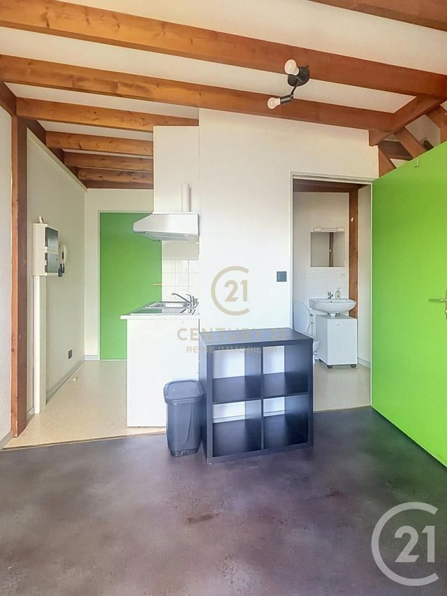 Appartement F2 à louer - 2 pièces - 25.0 m2 - RENNES - 35 - BRETAGNE - Century 21 Reine Immobilier