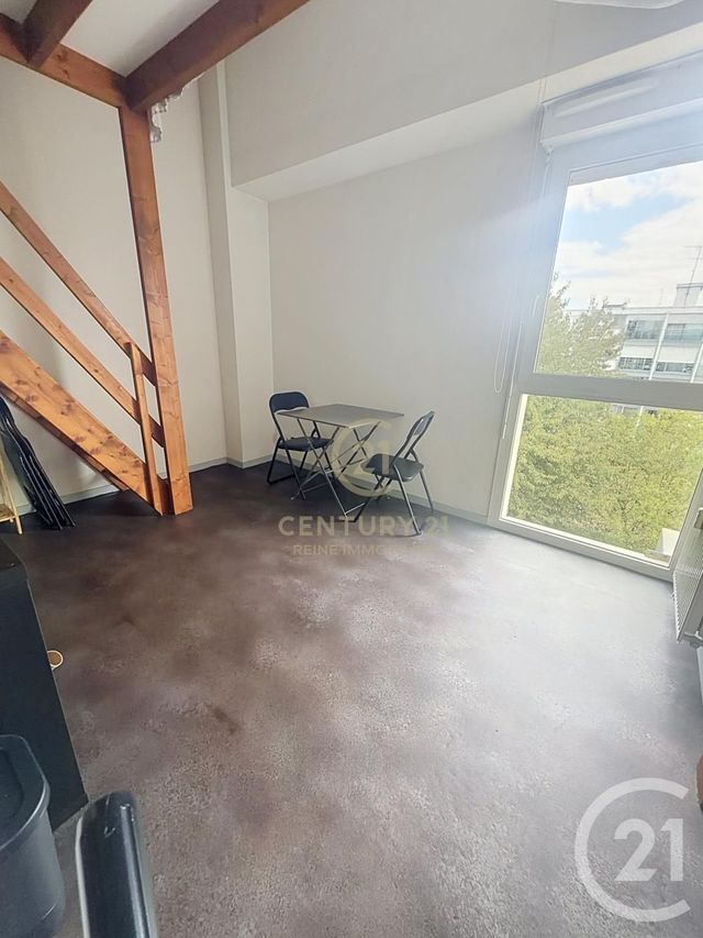 Appartement F2 à louer - 2 pièces - 25.0 m2 - RENNES - 35 - BRETAGNE - Century 21 Reine Immobilier