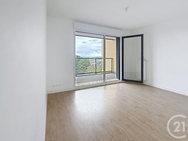 Appartement T2 à louer - 2 pièces - 40.85 m2 - RENNES - 35 - BRETAGNE - Century 21 Reine Immobilier