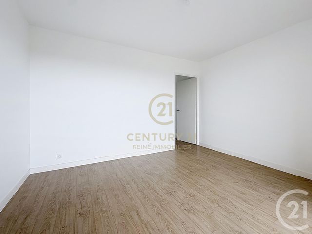 Appartement T2 à louer - 2 pièces - 40.85 m2 - RENNES - 35 - BRETAGNE - Century 21 Reine Immobilier