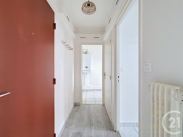 Appartement T1 à vendre - 1 pièce - 28.1 m2 - RENNES - 35 - BRETAGNE - Century 21 Reine Immobilier