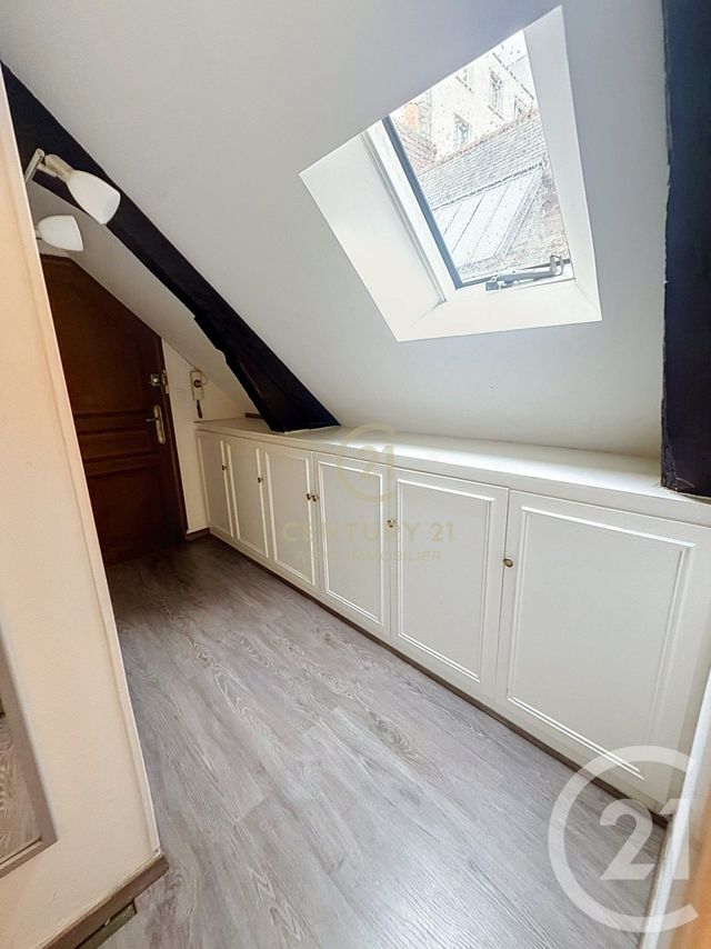 Appartement F1 à louer - 1 pièce - 20.01 m2 - RENNES - 35 - BRETAGNE - Century 21 Reine Immobilier