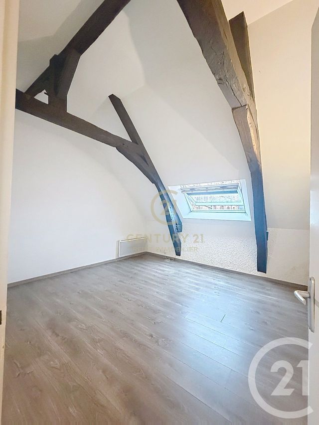 Appartement F1 à louer - 1 pièce - 20.01 m2 - RENNES - 35 - BRETAGNE - Century 21 Reine Immobilier