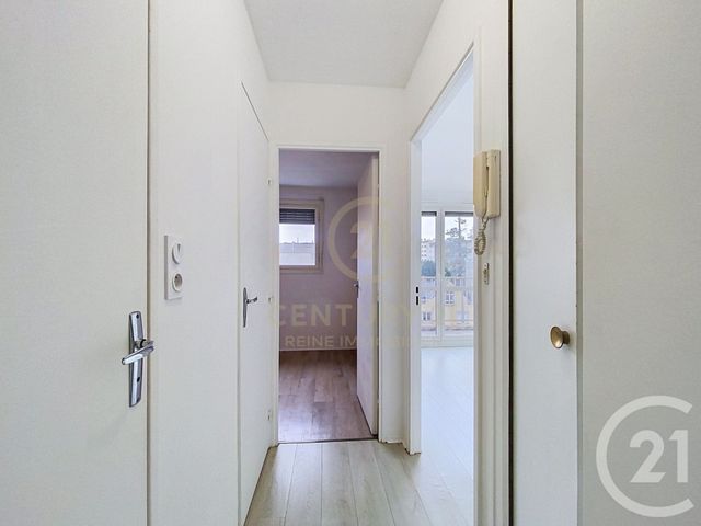 Appartement F1 à vendre - 1 pièce - 27.61 m2 - 35 - BRETAGNE - Century 21 Reine Immobilier