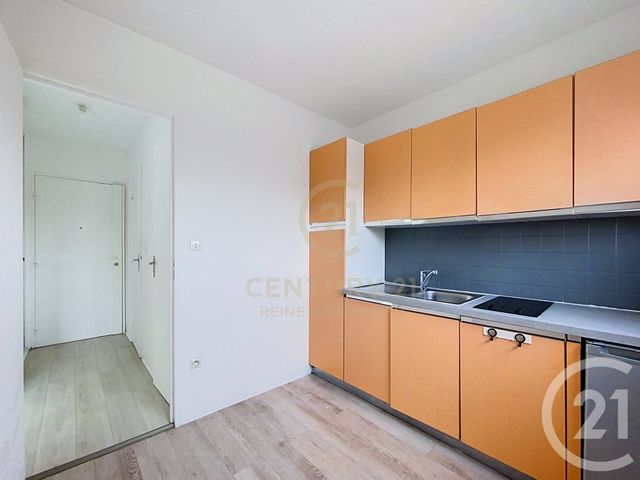 Appartement F1 à vendre - 1 pièce - 27.61 m2 - 35 - BRETAGNE - Century 21 Reine Immobilier