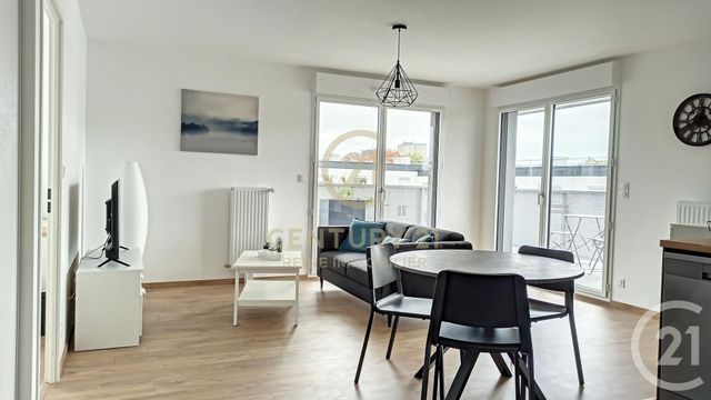 Appartement T4 à louer - 4 pièces - 83.98 m2 - RENNES - 35 - BRETAGNE - Century 21 Reine Immobilier