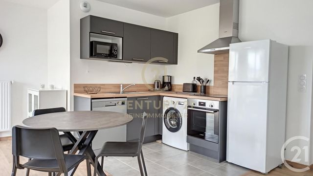 Appartement T4 à louer - 4 pièces - 83.98 m2 - RENNES - 35 - BRETAGNE - Century 21 Reine Immobilier